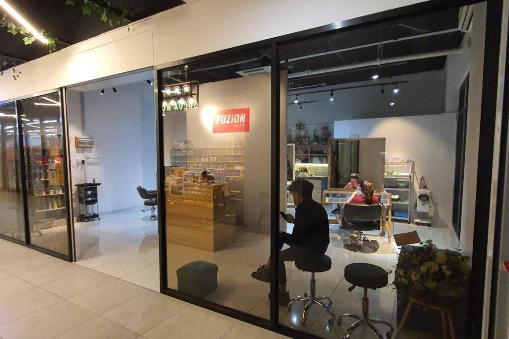 Kozi Square New Sgh Cozy Home Lv5B Кучинг Екстериор снимка