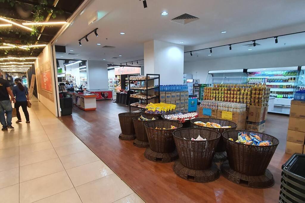 Kozi Square New Sgh Cozy Home Lv5B Кучинг Екстериор снимка